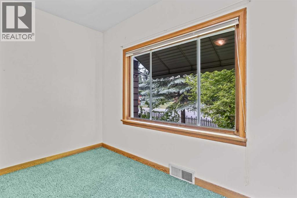 404 Otter Street, Banff, Alberta  T1L 1E3 - Photo 17 - A2232374