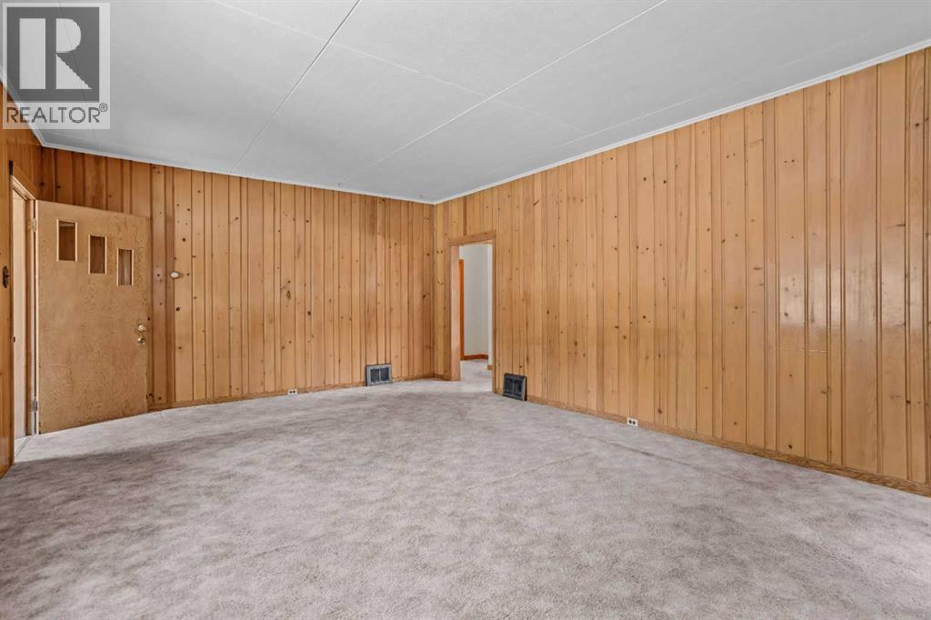 404 Otter Street, Banff, Alberta  T1L 1E3 - Photo 5 - A2232374