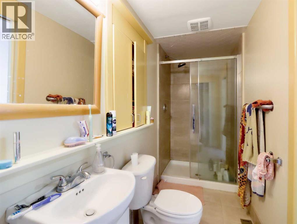 1621 1st Avenue, Canmore, Alberta  T1W 1M7 - Photo 14 - A2257145