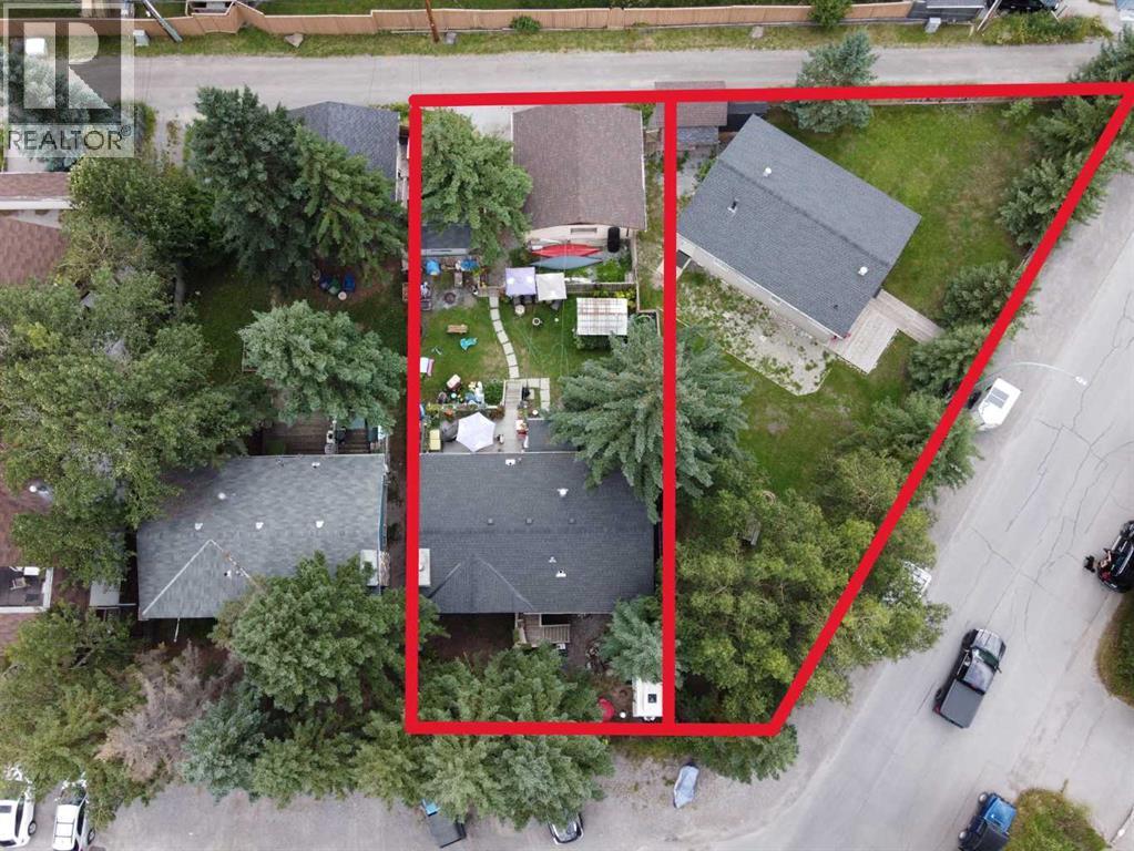 1621 1st Avenue, Canmore, Alberta  T1W 1M7 - Photo 2 - A2257145