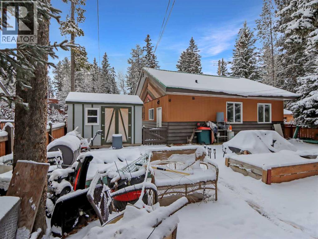 813 13th Street, Canmore, Alberta  T1W 1W5 - Photo 23 - A2272932