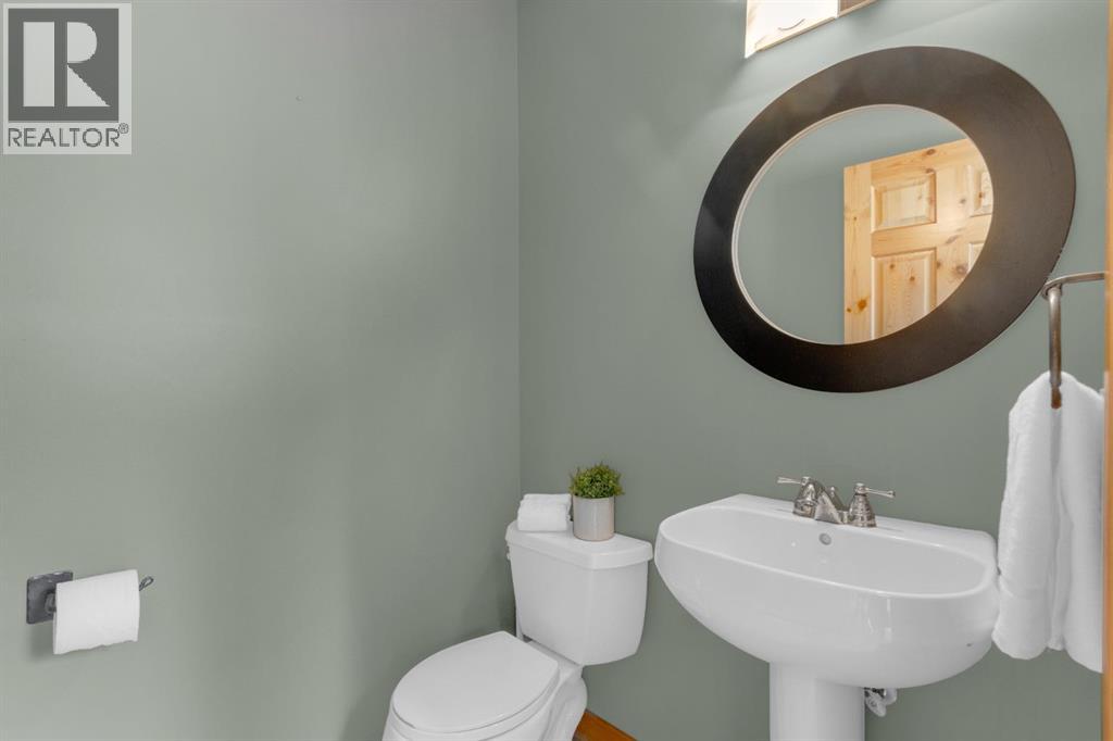 330 Casale Place, Canmore, Alberta  T1W 3G2 - Photo 14 - A2303099