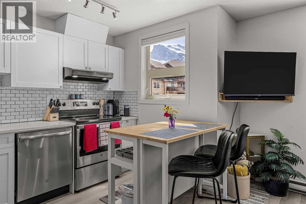 1, 186 Kananaskis Way, Canmore, Alberta  T1W 0A2 - Photo 10 - A2309116