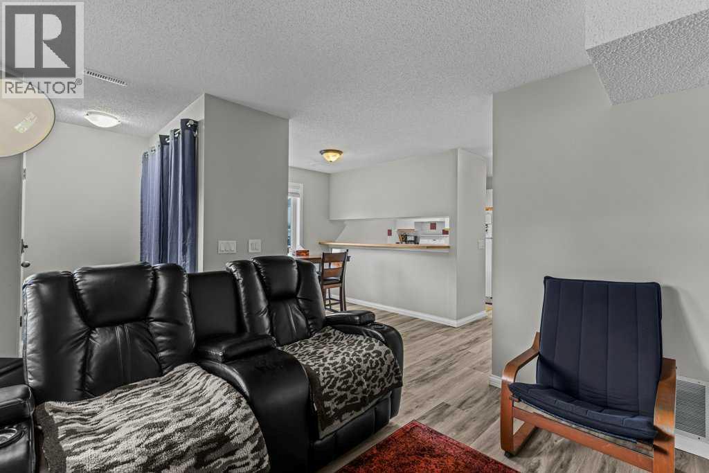 111, 1206 Bow Valley Trail, Canmore, Alberta  T1W 1N6 - Photo 4 - A2318123