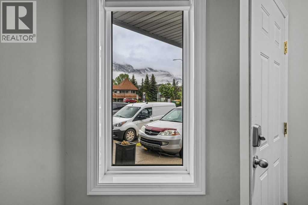 111, 1206 Bow Valley Trail, Canmore, Alberta  T1W 1N6 - Photo 5 - A2318123