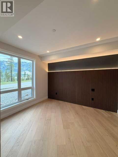 103, 101h Stewart Creek Rise, Canmore, Alberta  T1W 0K2 - Photo 21 - A2318180