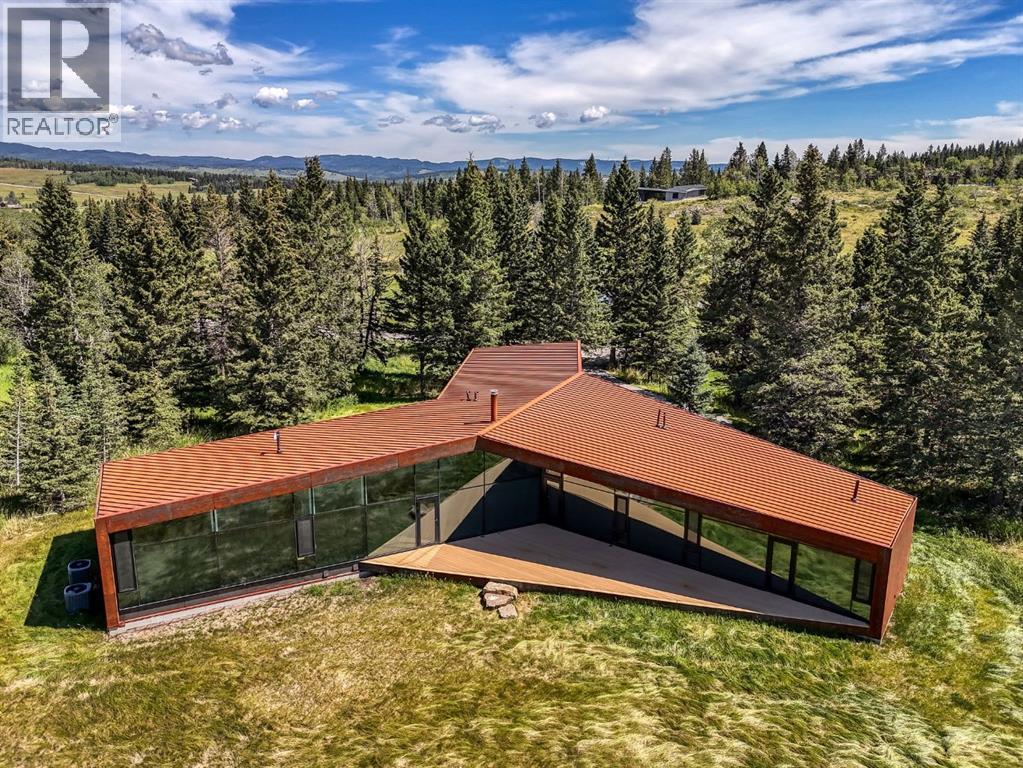 32 Carraig Ridge, Rural Bighorn No. 8, Alberta  T0L 2C0 - Photo 1 - A2318333