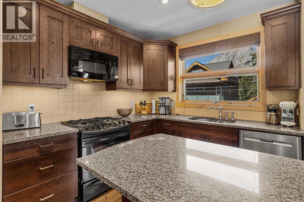 516 8th Avenue, Canmore, Alberta  T1W 2E3 - Photo 14 - A2330052