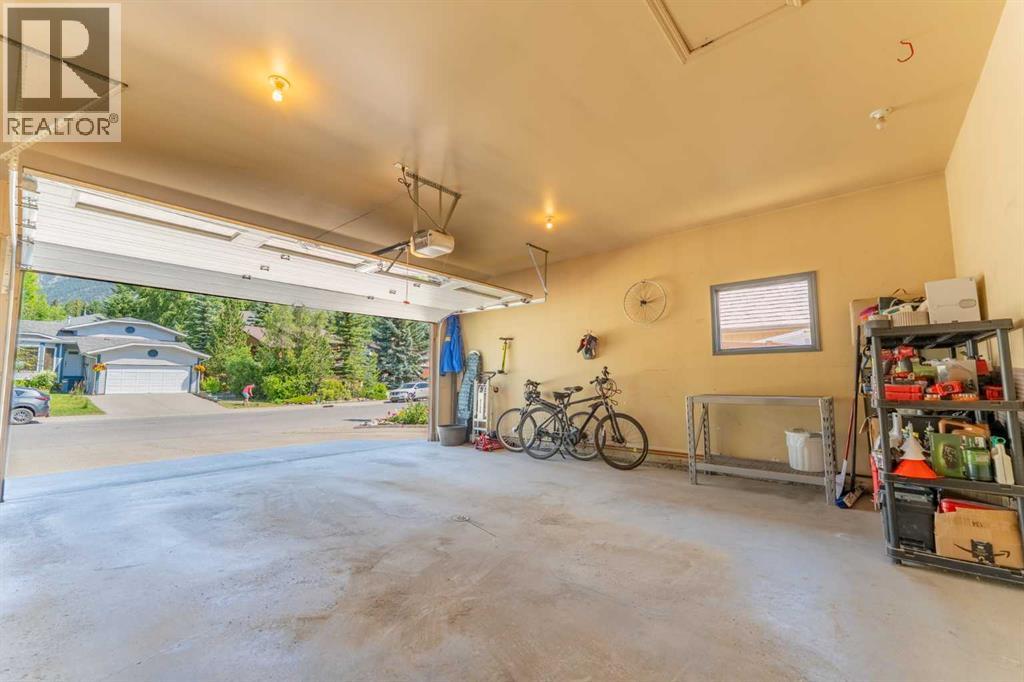 213 Lady Macdonald Drive, Canmore, Alberta  T1W 1H2 - Photo 5 - A2329933