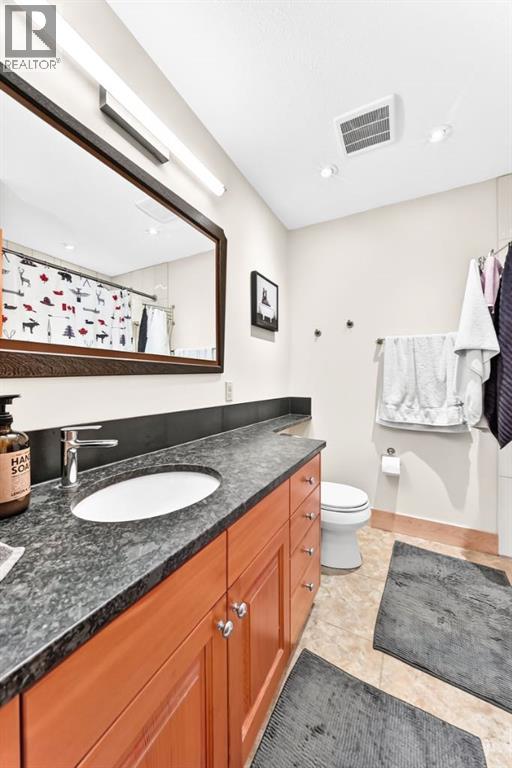 1009 15 Street, Canmore, Alberta  T1W 1V3 - Photo 19 - A2332861