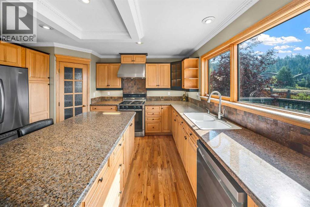 1 Eagle Landing, Canmore, Alberta  T1W 2Y1 - Photo 11 - A2337611