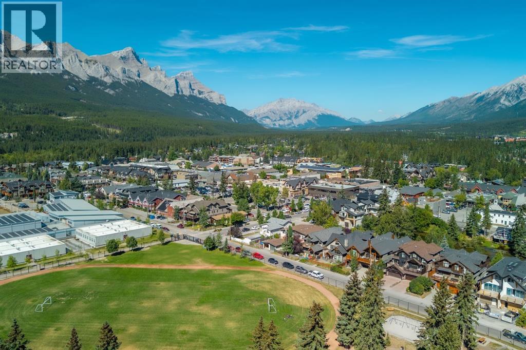 631 & 633 7th Street, Canmore, Alberta  T1W 2C2 - Photo 12 - A2341579