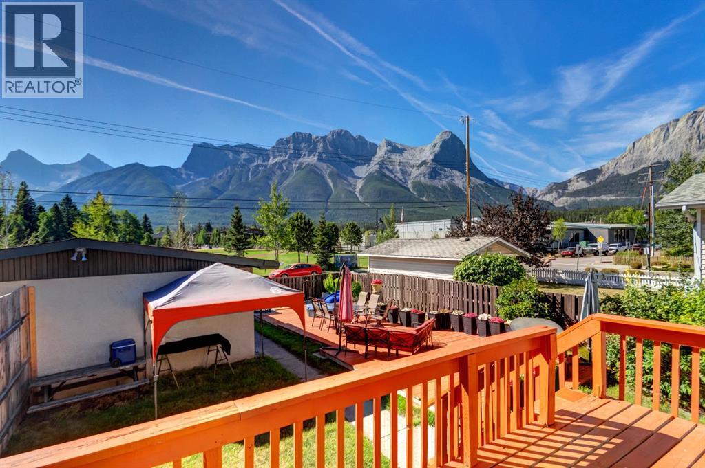 631 & 633 7th Street, Canmore, Alberta  T1W 2C2 - Photo 23 - A2341579