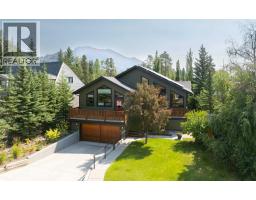 1712 11th Avenue, Canmore, Alberta