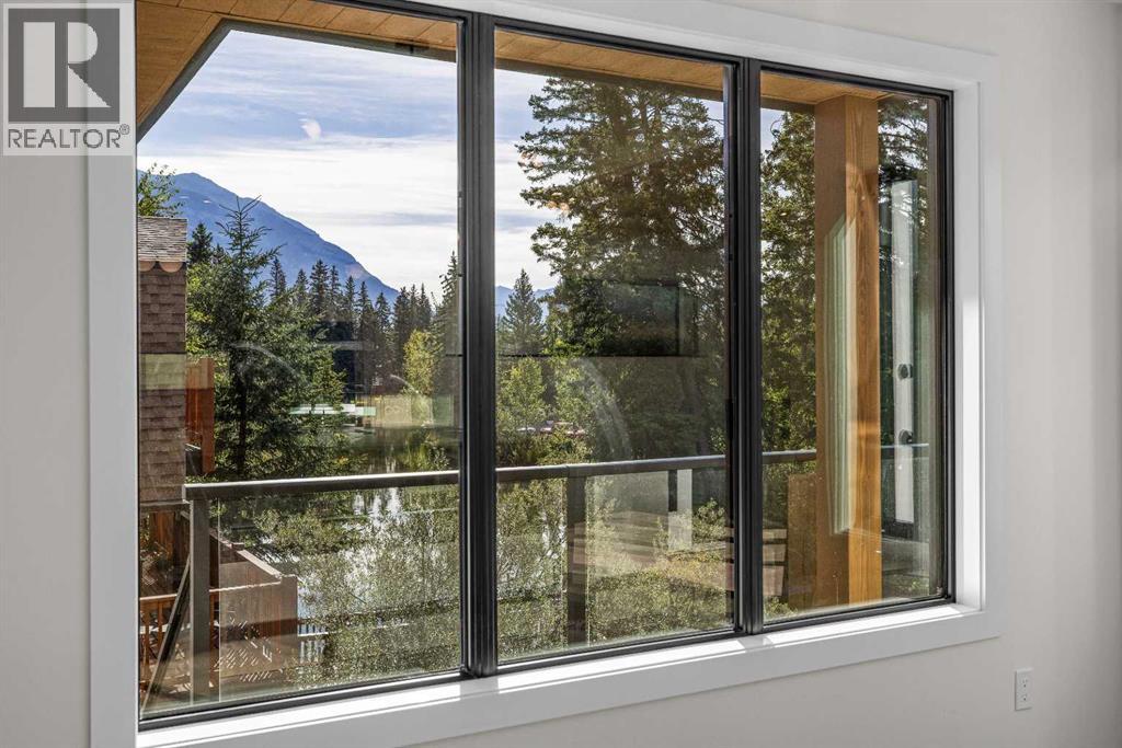 634 A/b 7th Street, Canmore, Alberta  T1W 2C6 - Photo 27 - A2342957