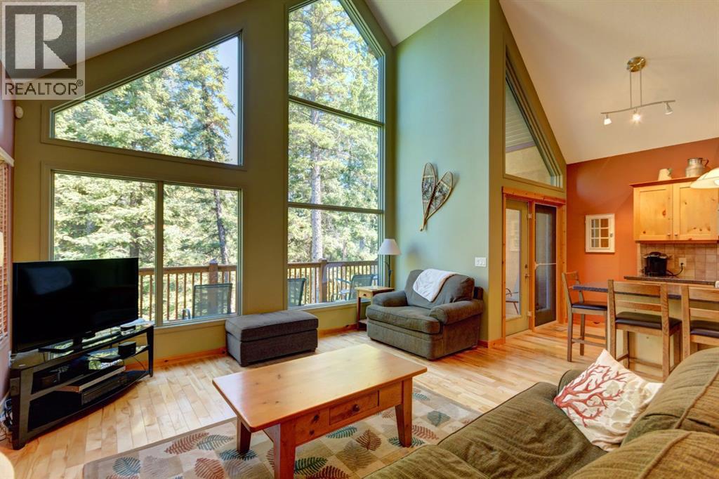132 Krizan Bay, Canmore, Alberta  T1W 3G3 - Photo 10 - A2344187