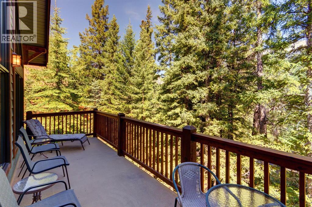 132 Krizan Bay, Canmore, Alberta  T1W 3G3 - Photo 12 - A2344187