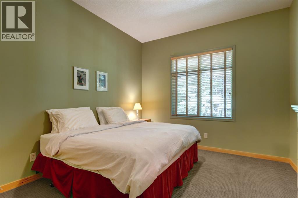 132 Krizan Bay, Canmore, Alberta  T1W 3G3 - Photo 20 - A2344187