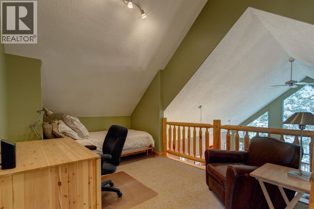 132 Krizan Bay, Canmore, Alberta  T1W 3G3 - Photo 25 - A2344187