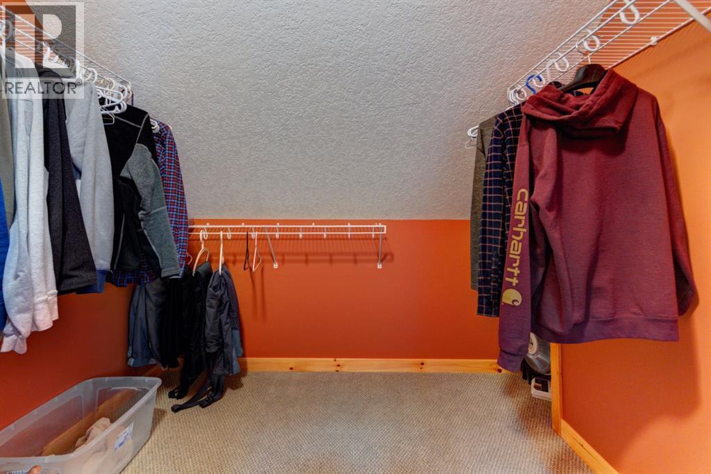 132 Krizan Bay, Canmore, Alberta  T1W 3G3 - Photo 31 - A2344187