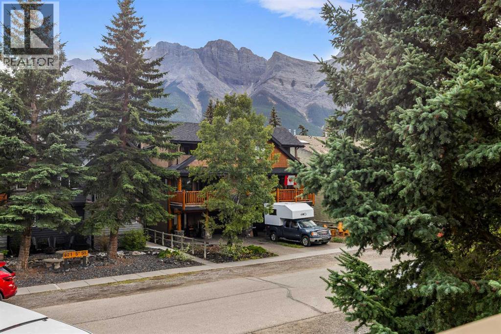 4, 822 5 Street, Canmore, Alberta  T1W 2G4 - Photo 6 - A2344559