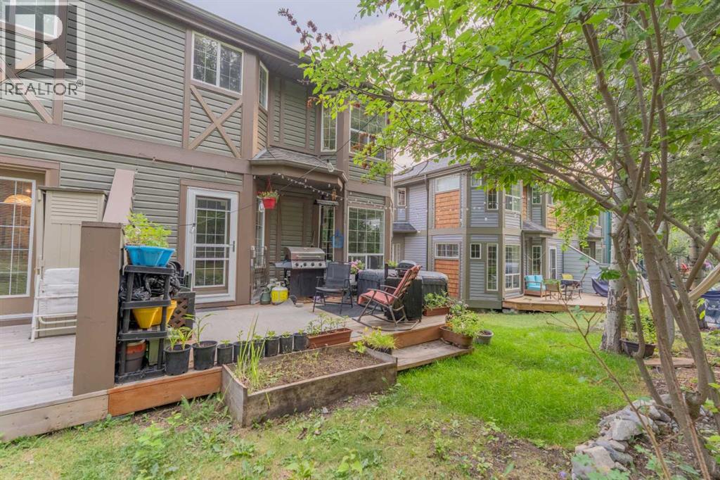 2, 827 Wilson Way, Canmore, Alberta  T1W 2Y8 - Photo 2 - A2344761