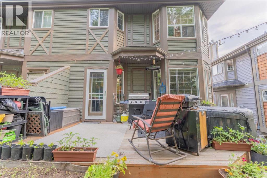 2, 827 Wilson Way, Canmore, Alberta  T1W 2Y8 - Photo 3 - A2344761