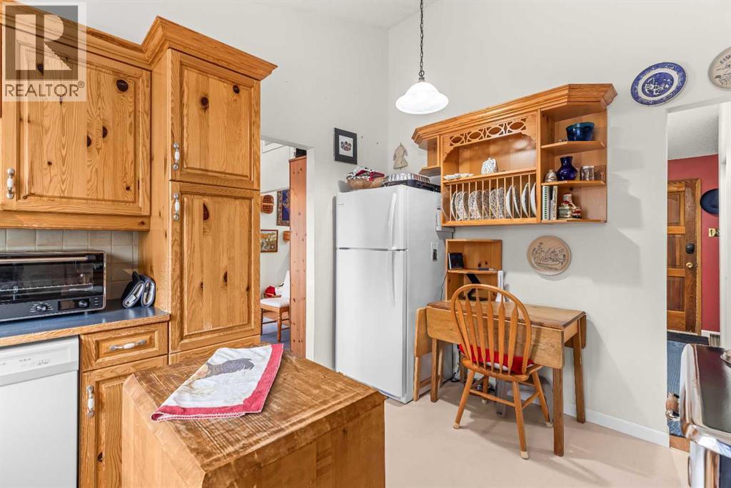 1001 9th Avenue, Canmore, Alberta  T1W 1Z5 - Photo 14 - A2351616