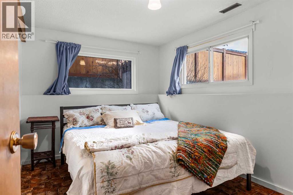 1001 9th Avenue, Canmore, Alberta  T1W 1Z5 - Photo 29 - A2351616