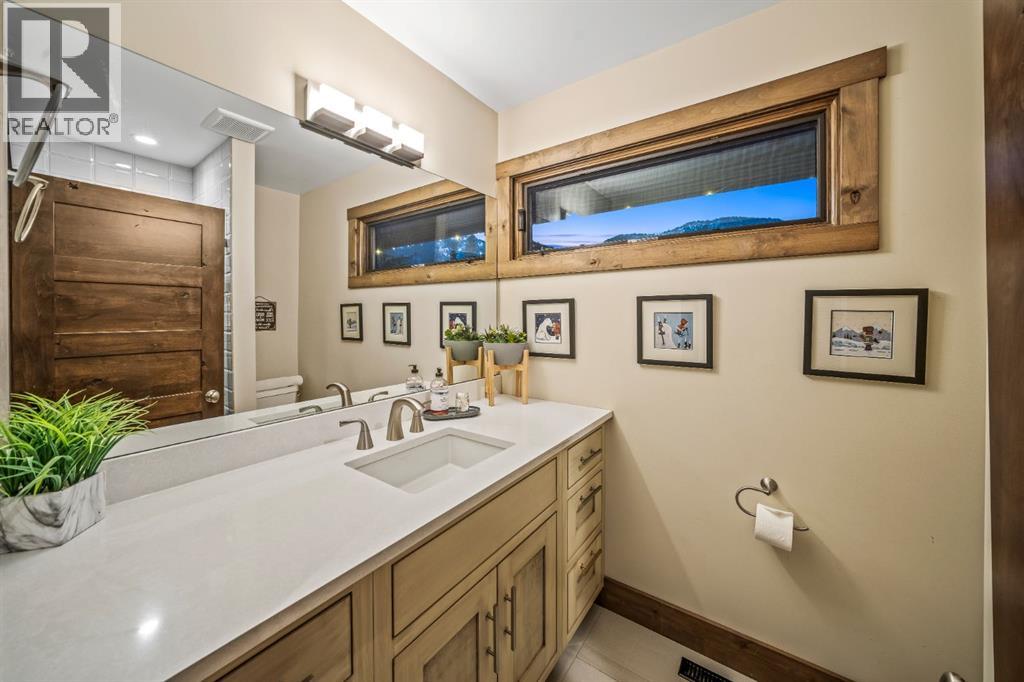115 Spray Avenue, Banff, Alberta  T1L 1H1 - Photo 17 - A2351634