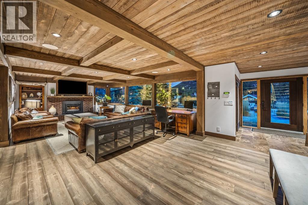 115 Spray Avenue, Banff, Alberta  T1L 1H1 - Photo 28 - A2351634