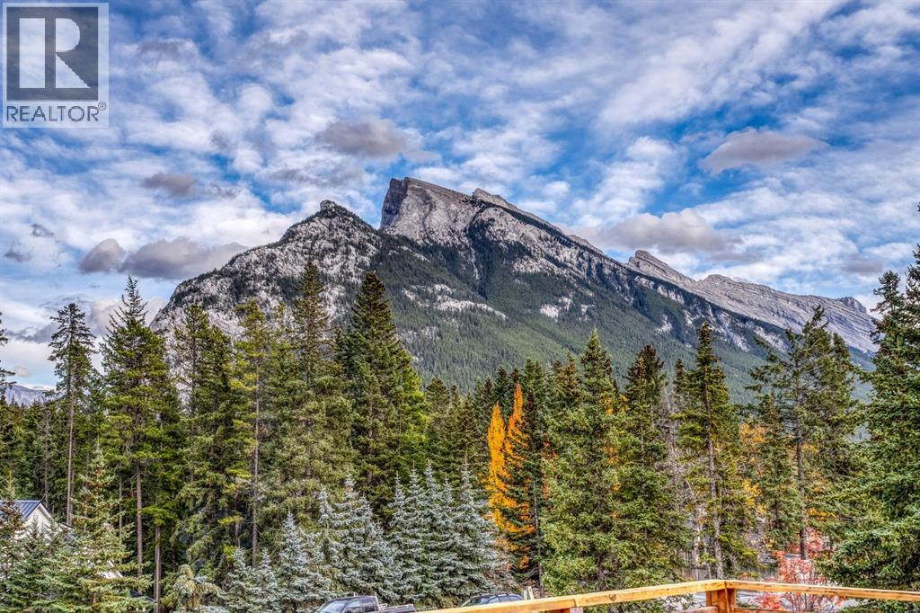 115 Spray Avenue, Banff, Alberta  T1L 1H1 - Photo 9 - A2351634