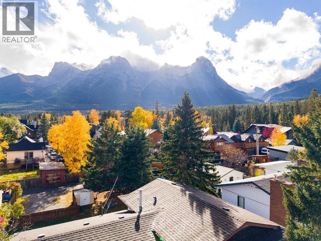 32 Mount Peechee Place, Canmore, Alberta  T1W 1Z4 - Photo 2 - A2353726