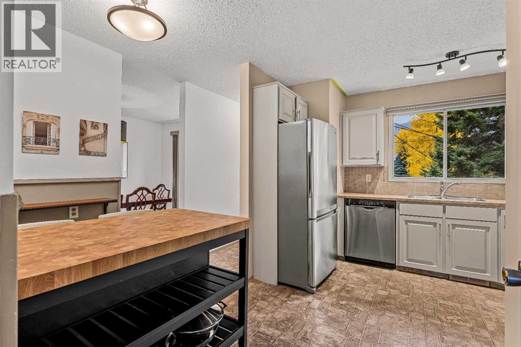 32 Mount Peechee Place, Canmore, Alberta  T1W 1Z4 - Photo 20 - A2353726
