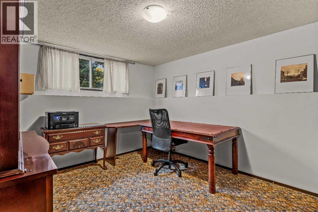 32 Mount Peechee Place, Canmore, Alberta  T1W 1Z4 - Photo 31 - A2353726