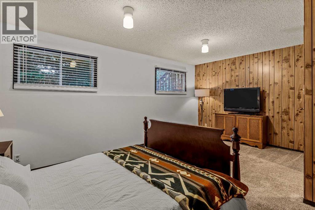 32 Mount Peechee Place, Canmore, Alberta  T1W 1Z4 - Photo 35 - A2353726