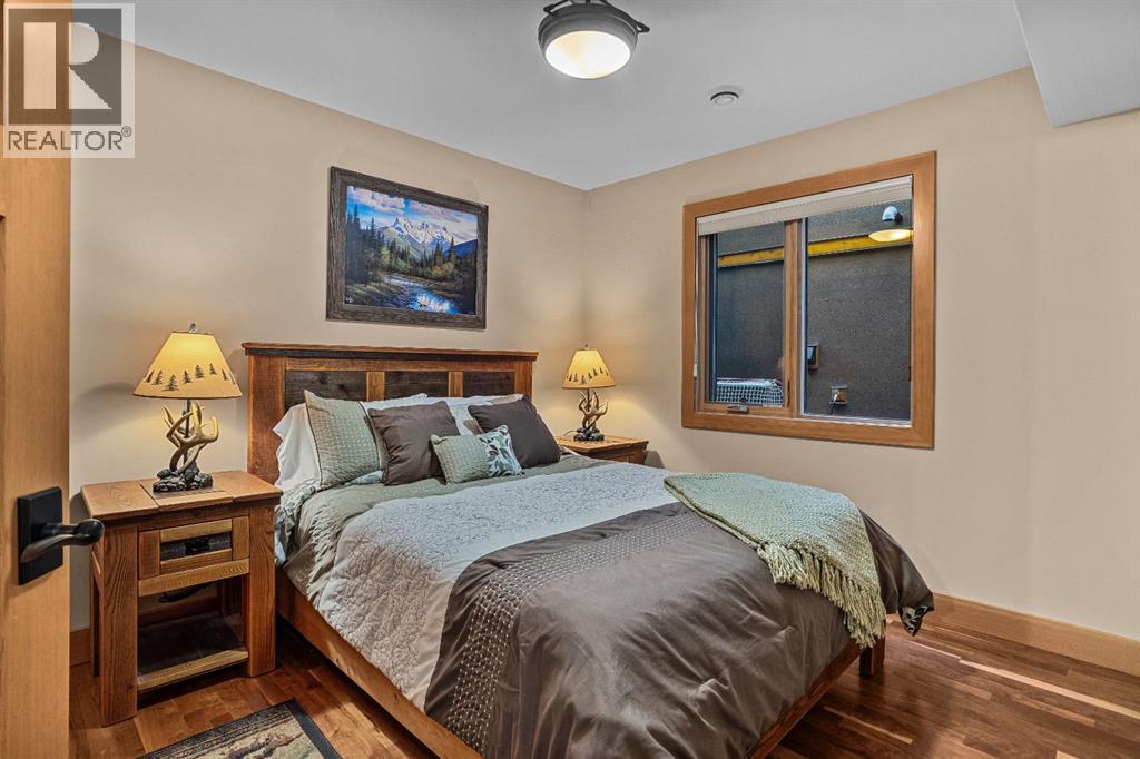 2, 813 4th Street, Canmore, Alberta  T1W 2G9 - Photo 37 - A2354022